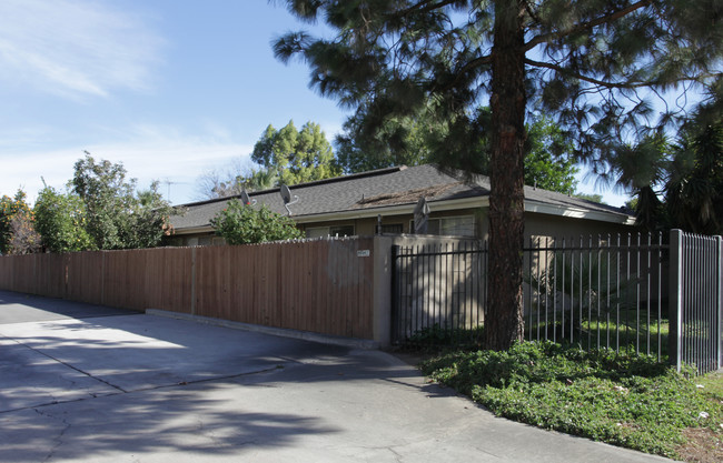 4665 Jackson St in Riverside, CA - Building Photo - Building Photo