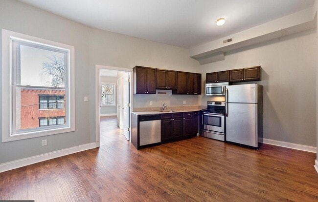 2478 Frankford Ave, Unit 3 in Philadelphia, PA - Building Photo - Building Photo