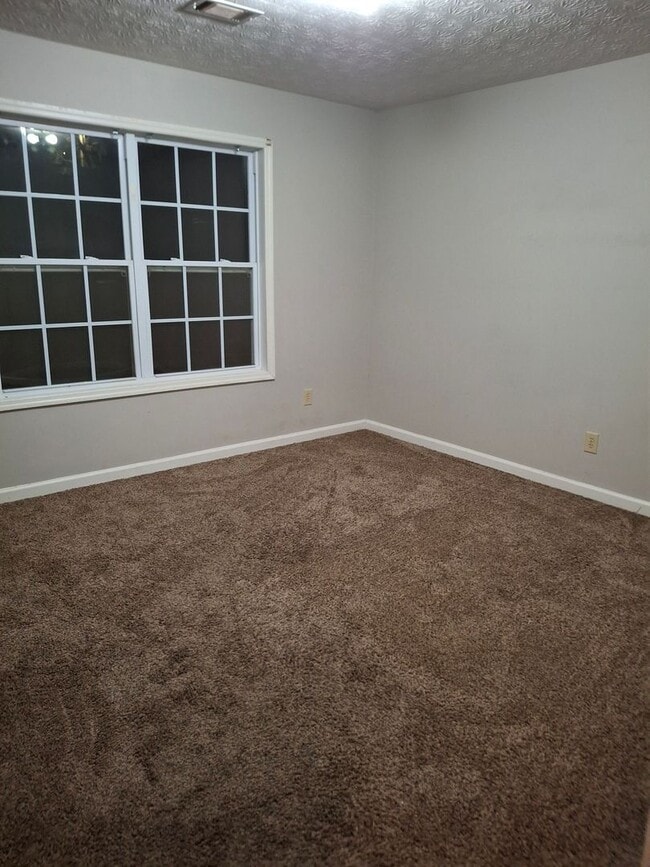 155 Old Glenwood Springs Rd in Eatonton, GA - Building Photo - Building Photo
