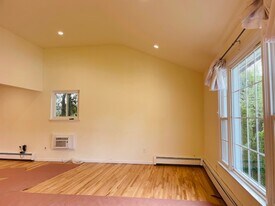 18 William St in Glen Cove, NY - Building Photo