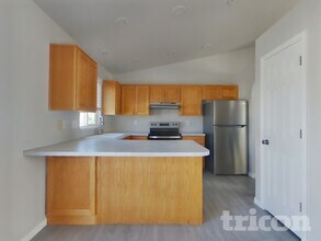 5447 Midland Dr in Roy, UT - Building Photo - Building Photo