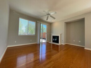 11740 Village Pond Way in Rancho Cordova, CA - Building Photo - Building Photo