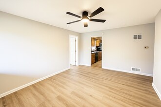 494 S Exeter Ave in Indianapolis, IN - Building Photo - Building Photo