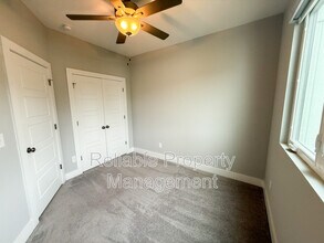 10 S Laird Dr in Clayton, NC - Building Photo - Building Photo