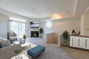 Henderson Square Luxury Apartments in King of Prussia, PA - Building Photo