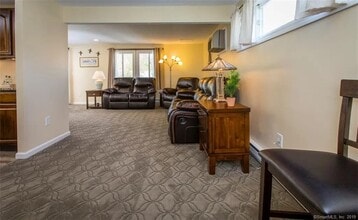 31 Cinnamon Spring in South Windsor, CT - Building Photo - Building Photo