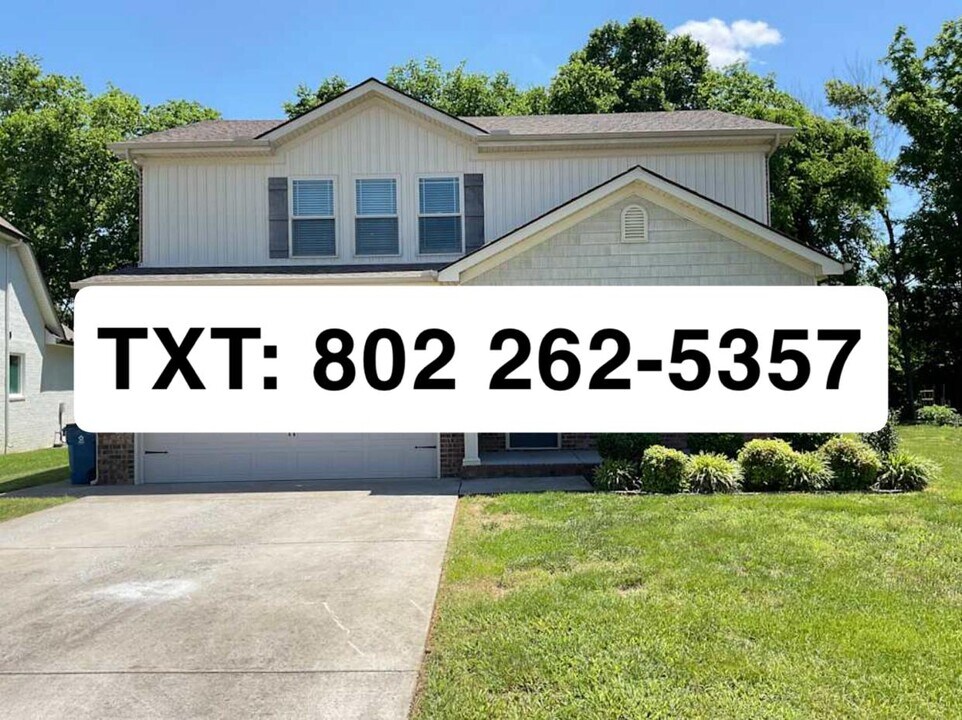 423 Ruby Oaks Ln in Murfreesboro, TN - Building Photo