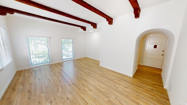 335 PALM in Beverly Hills, CA - Foto de edificio - Interior Photo
