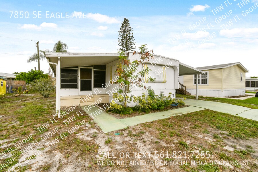 7850 SE Eagle Ave in Hobe Sound, FL - Building Photo