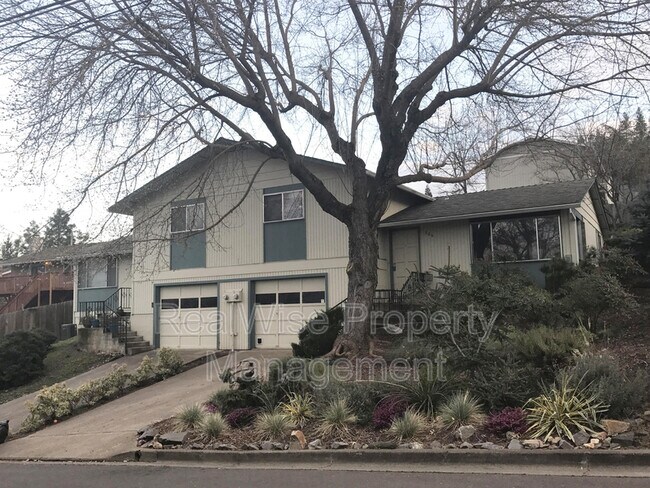 property at 306 Catalina Dr