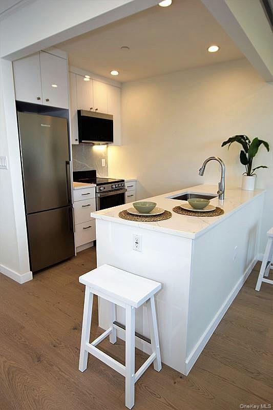 41-26 44th St in Queens, NY - Building Photo - Building Photo