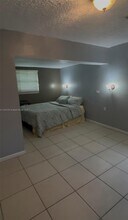 17121 NW 44th Ave in Miami Gardens, FL - Building Photo - Building Photo