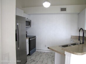 7330 N Cocoa Blvd in Cocoa, FL - Building Photo - Building Photo