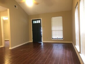 6813 Maury Dr in Olive Branch, MS - Building Photo - Building Photo