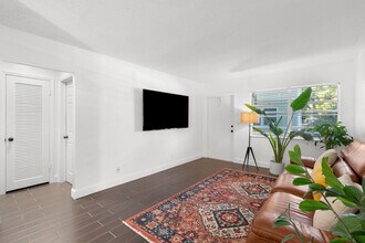 1900 NE 8th Ct in Fort Lauderdale, FL - Building Photo - Building Photo