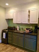 7506 Hampton Ave, Unit 1 in West Hollywood, CA - Foto de edificio - Building Photo