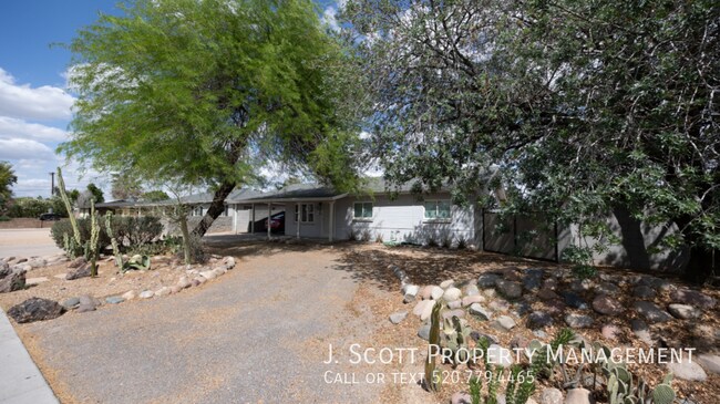 2901 N Miller Rd in Scottsdale, AZ - Building Photo - Building Photo