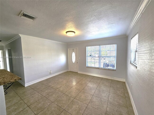 1331 N 68th Ave in Hollywood, FL - Building Photo - Building Photo