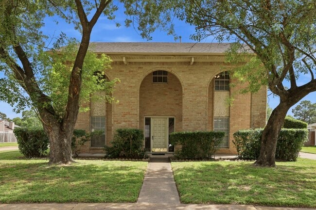 property at 15822 Echo Hill Dr