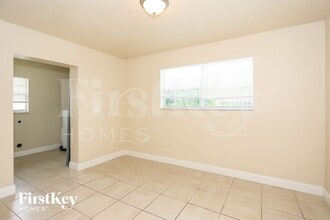 4970 NW 12th St in Lauderhill, FL - Building Photo - Building Photo