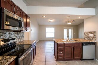 80 Lake Daisy Blvd in Winter Haven, FL - Foto de edificio - Building Photo