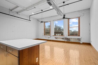 100 S Gay St in Knoxville, TN - Building Photo - Building Photo