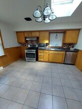 2215 Golf Ave in Racine, WI - Building Photo - Building Photo