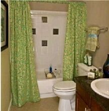15827 NE Leary Way, Unit B 110 in Redmond, WA - Foto de edificio - Building Photo