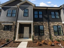 36 English Commons Dr in Lynchburg, VA - Building Photo