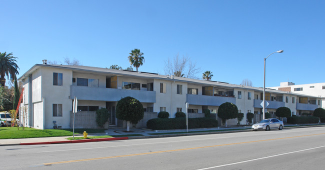 1300 Cordova St in Pasadena, CA - Building Photo - Building Photo