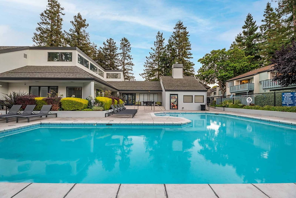 Riley Square in Santa Clara, CA - Building Photo