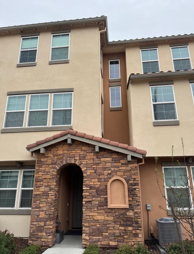 property at 4474 Louvre Ln