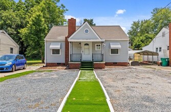 1015 Tipton St in High Point, NC - Building Photo - Building Photo