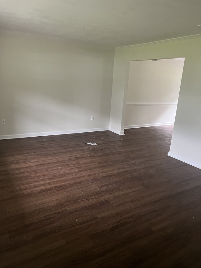 5812 Bartee St in Norfolk, VA - Building Photo - Building Photo