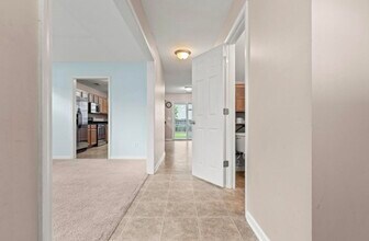 1825 Polaris Dr in Sumter, SC - Building Photo - Building Photo