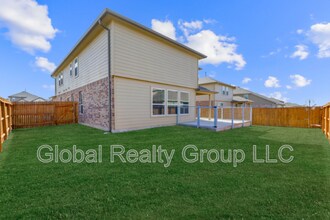 648 Amber Creek in Cibolo, TX - Foto de edificio - Building Photo