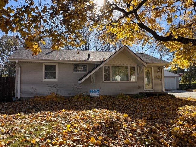 3307 Gleaves Ct in Des Moines, IA - Building Photo - Building Photo