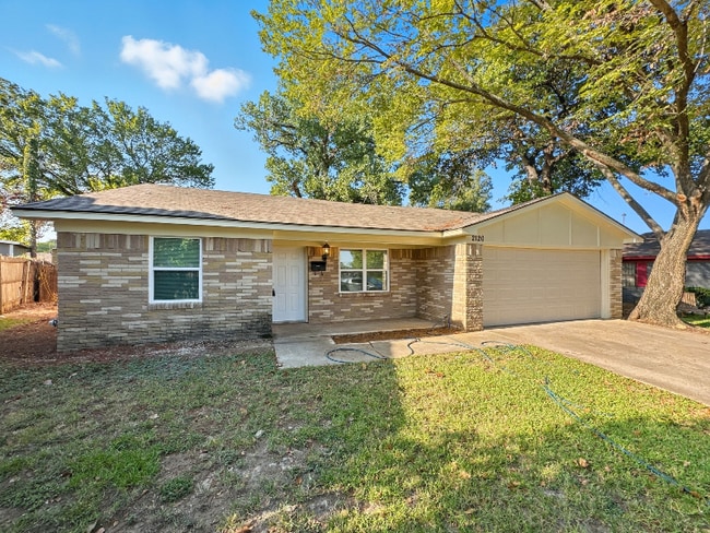 2120 Vickie Dr