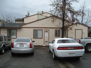 1340 N Cedar Ave in Fresno, CA - Building Photo - Other