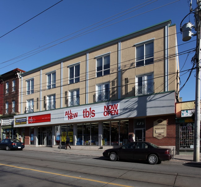 425-431 Parliament St in Toronto, ON - Building Photo - Building Photo