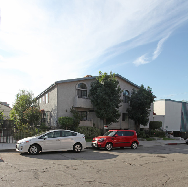 344 E Santa Anita Ave in Burbank, CA - Building Photo - Building Photo