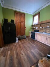 223 E Main St in Eaton, OH - Foto de edificio - Building Photo