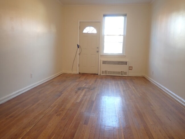 386 E 54th St in Brooklyn, NY - Building Photo - Building Photo