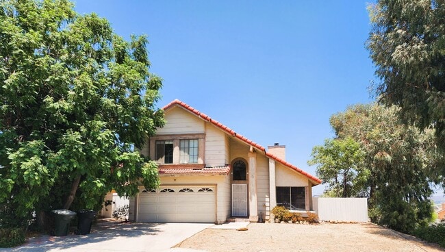 15730 Half Moon Dr
