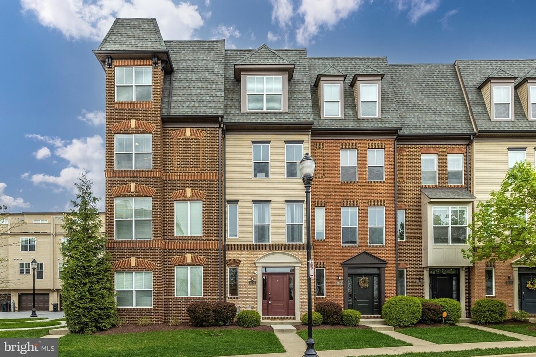 1416 Wheyfield Dr in Frederick, MD - Building Photo