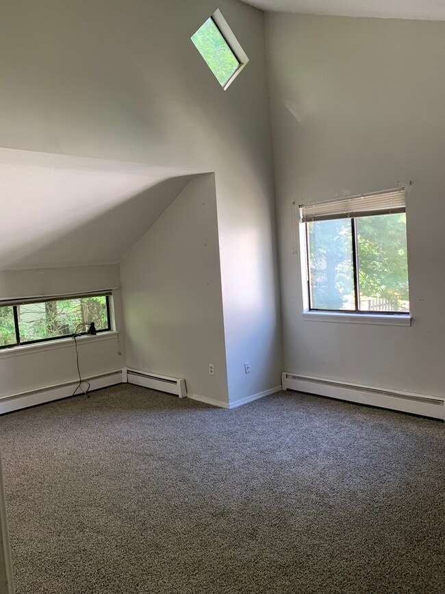 10 Talcott Forest Rd, Unit F in Farmington, CT - Building Photo - Building Photo