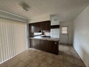 7522 W Montecito Ave in Phoenix, AZ - Building Photo - Building Photo