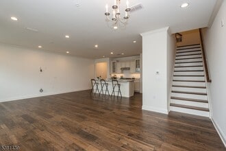 5B Passe Ct in Hillsborough Township, NJ - Building Photo - Building Photo