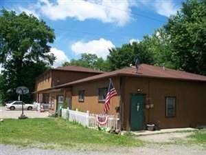 208-210 Ravenna Rd in Newton Falls, OH - Building Photo