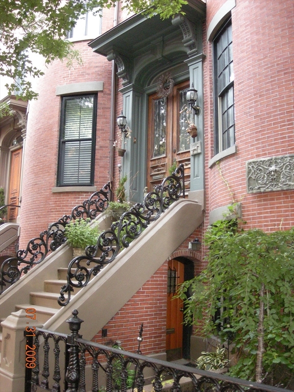 property at 125 Pembroke St